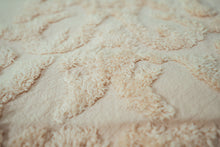 Load image into Gallery viewer, Fringe Tufted Throw Blanket